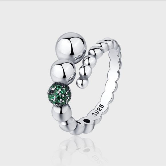 925 Sterling Silver Jewelry - Sterling Silver Open Ring with green accents